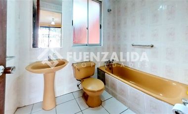 Casa en Venta en Ochagavia 01236