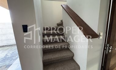 Casa en Venta en Casa 4D+4B Parque Universitario
