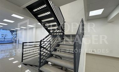 Oficina en Venta en Local 438 m2 - Edificio Chillan Centro