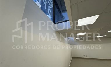 Oficina en Venta en Local 438 m2 - Edificio Chillan Centro