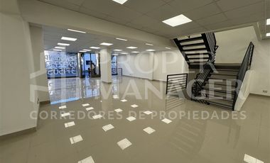 Oficina en Venta en Local 438 m2 - Edificio Chillan Centro