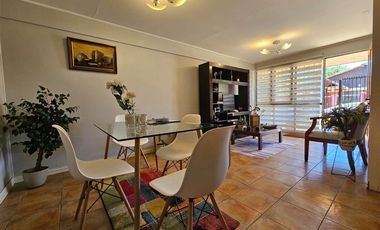 Casa en Venta en Ongolmo 622