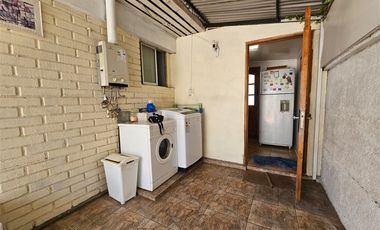 Casa en Venta en Ongolmo 622