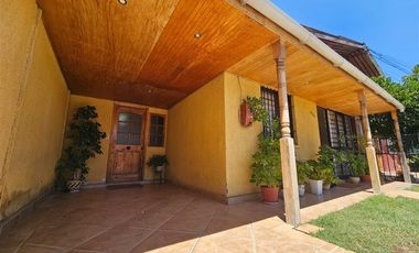 Casa en Venta en Ongolmo 622