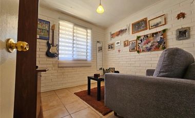 Casa en Venta en Ongolmo 622