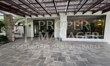 Casa en Venta en Casa 500 m² en Terreno 1.377 m² con Piscina y Quincho – Quilamapu, Chillán