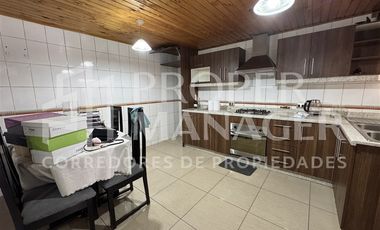 Casa en Venta en Casa 3 Dormitorios con Estacionamiento Techado – Villa Las Crisálidas, Chillán