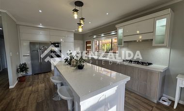 Casa en Venta en Huasos II