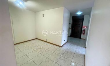 Oficina en Venta en Calle Blanco a pasos de Plaza Victoria y Avenida Errázuriz