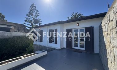 Casa en Venta en Santo Domingo casco historico vista al mar