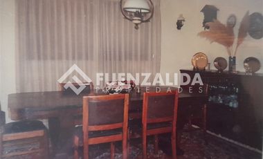 Casa en Venta en Carlos Alvarado.