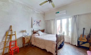 CASA 4 AMBIENTES CON GARAGE PATIO Y PARRILLA