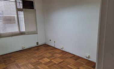Oficina en Arriendo en Metro Santa Lucia