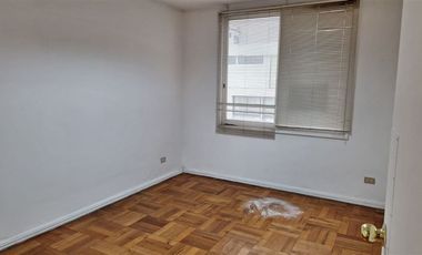 Oficina en Arriendo en Metro Santa Lucia