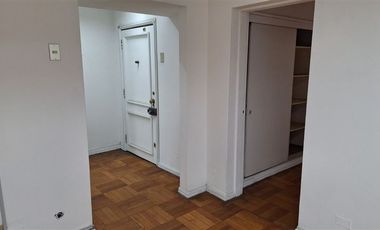 Oficina en Arriendo en Metro Santa Lucia