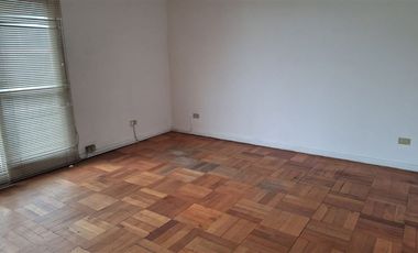 Oficina en Arriendo en Metro Santa Lucia