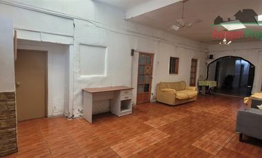 Sitio en Venta en Casa en venta en sector centro, calle Los Carrera.