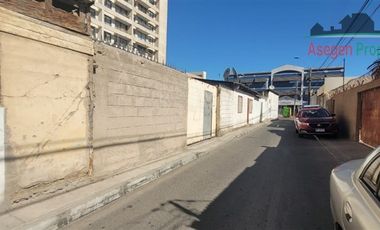 Sitio en Venta en Casa en venta en sector centro, calle Los Carrera.