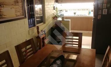 Casa en Venta en Av Larapinta poniente / Camino Las Flores