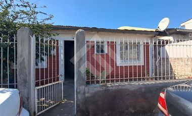 Casa en Venta en Av Lo Martinez / Los Cerezos
