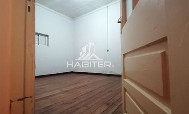 Local Comercial en Venta en Al lado de café Francés