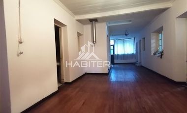 Local Comercial en Venta en Al lado de café Francés