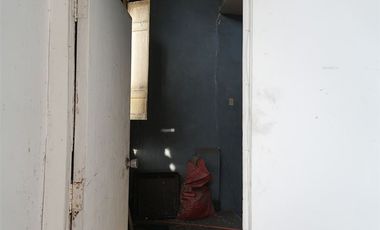 Local Comercial en Arriendo en Monjitas / Santo Domingo/metro Bellas Artes