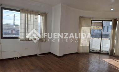 Oficina en Arriendo en Aldunate esquina Balmaceda, Empalme.