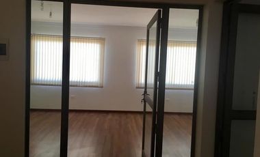 Oficina en Arriendo en Aldunate esquina Balmaceda, Empalme.