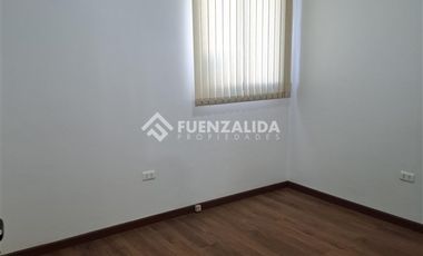 Oficina en Arriendo en Aldunate esquina Balmaceda, Empalme.