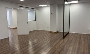 Oficina en Arriendo en Tobalaba con Providencia