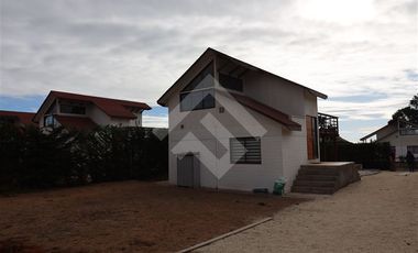 Casa en Arriendo en Ruta D-420, Tongoy