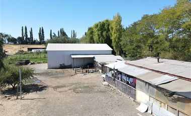Casa en Venta en Parcela Agrícola con gran casa, quincho, galpón camino a Pinto