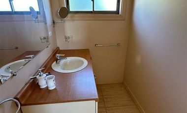 Casa en Venta en Parcela Agrícola con gran casa, quincho, galpón camino a Pinto