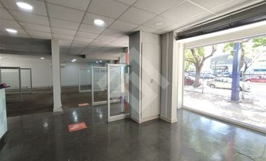 Local Comercial en Arriendo en Av. Libertad