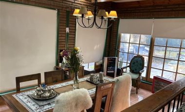 Casa en Venta en Las Araucarias con Central