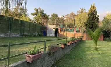 Casa en Venta en Las Araucarias con Central