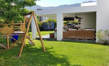 Casa en Venta en Condominio Lomas de Nogales, Machalí