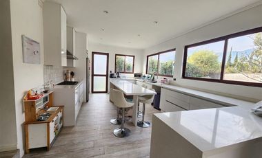 Casa en Venta en Condominio Lomas de Nogales, Machalí