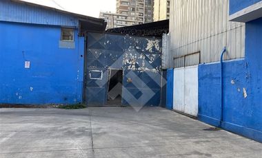 Sitio en Venta en Av Vicuña Mackena/Virreinato