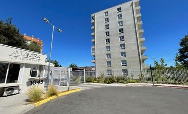 Departamento en Venta en Edificio Altamira, frente Jumbo el Arenal