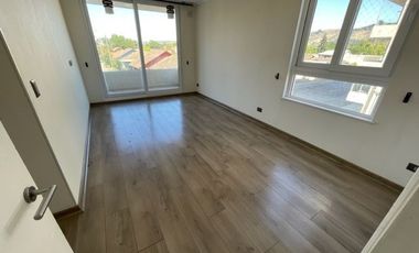 Departamento en Venta en Edificio Altamira, frente Jumbo el Arenal