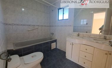 Casa en Venta en Parcela con casa en Las Gaviotas