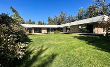 Casa en Venta en Condominio seguro, Chicureo