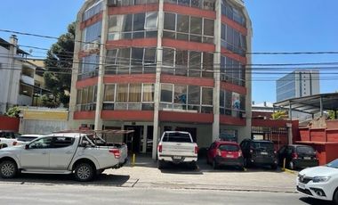 Oficina en Venta en Edificio Campanario, sin gastos comunes