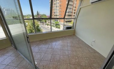 Oficina en Venta en Edificio Campanario, sin gastos comunes