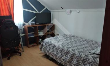 Casa en Venta en Santa Rosa / Varas Mena