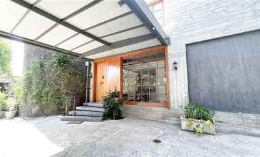 Casa en Venta en Carlos Silva Vildósola / Julia Berstein