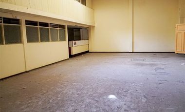 Local Comercial en Arriendo en Monjitas / Santo Domingo/metro Bellas Artes