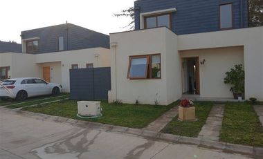 Casa en Venta en Arturo Prat con Tarapacá